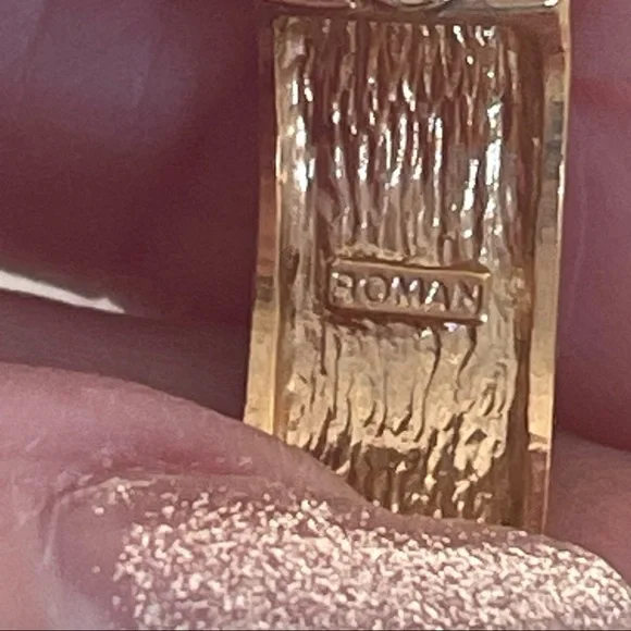 Vintage Roman Gold Tone And Crystal Earrings - Picture 13 of 14